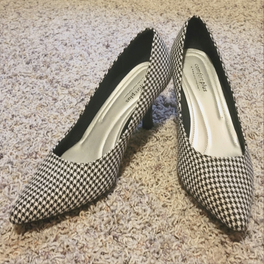 Pumps-size 8
